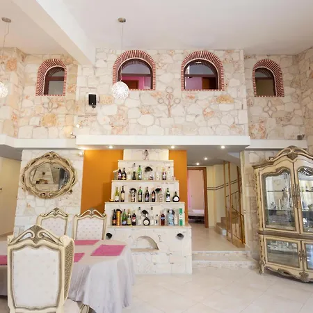 Villa Stone