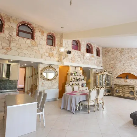 Stone Paliouri